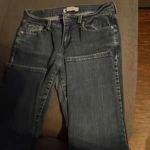 Levi size 8